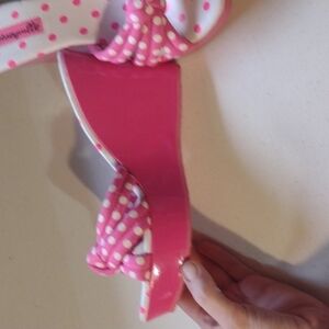 extra wide size 9 sandals